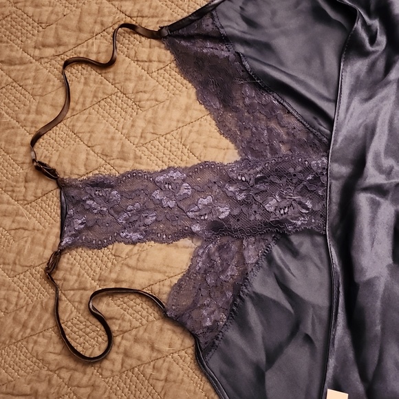 Lilac + London Navy Nighty set - Picture 4 of 14